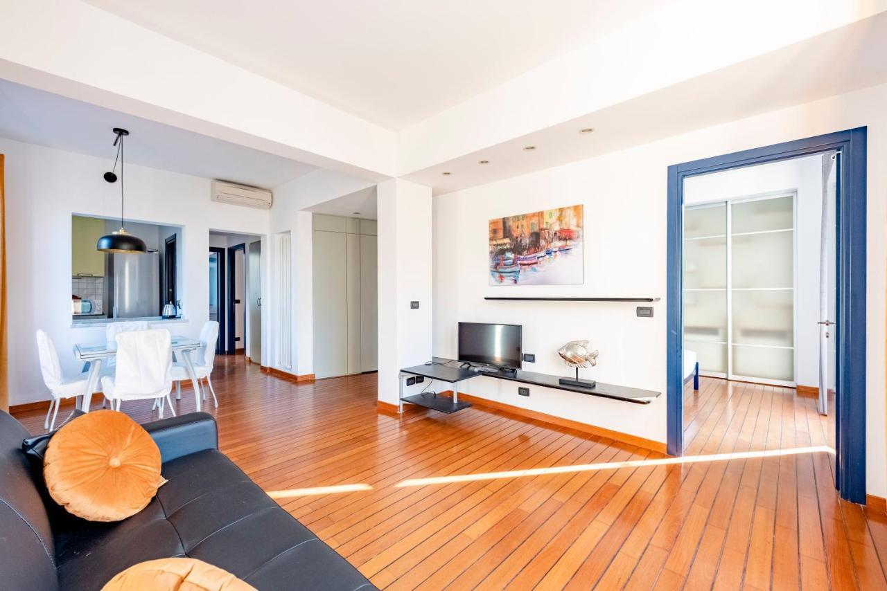 Joivy Modern Flat Next To The Sea Apartment Genoa Exterior photo